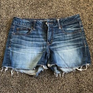American Eagle Super Stretch Shorts. Size: 8
